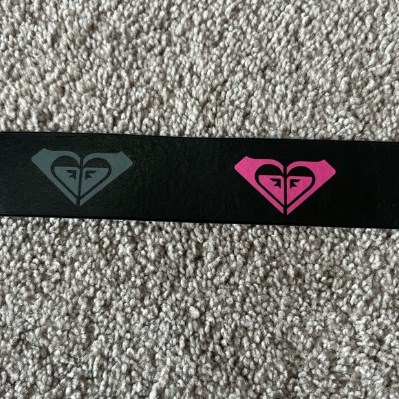 Y2K skater style Roxy belt - Picture 3 of 7
